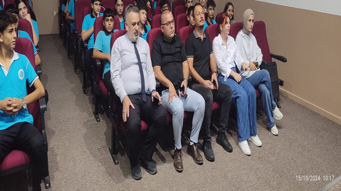 Okulumuz 9. Sınıf Öğrencilerine Mersin İl Milli Eğitim Müdürlüğü ve Tarsus İş Kur Müdürlüğü Tarafından Meslek Seçimi Eğitimi Verildi.